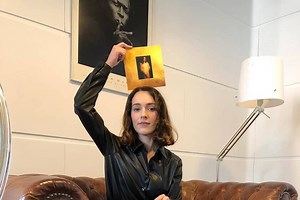 Ficha a Nuria Graham porque es la nueva cara del indie pop español