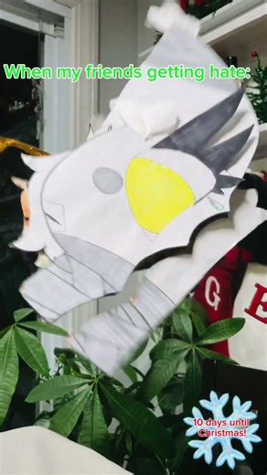 Don’t touch them 😡! @MariaPosada-5111 @FlareAnimates333 @void_Lif3_dragons @THE_VOYAGER_WOLP !!