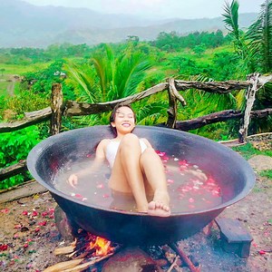 656K views · 9.5K reactions | You've never seen a hot tub like this   | UNILAD Adventure | Facebook