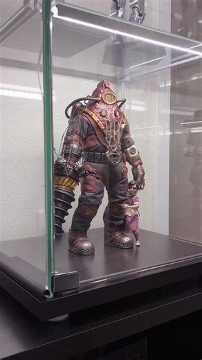 Taking a look at the ThreeZero Bioshock 2 subject Delta and little sister 1/6 scale figure set #threezero #threezerohk #bioshock #bioshock2 #figurecollection #toy #hottoys #hottoyscollections #figurecollector #toytok #figuretok #xbox #unboxing #toyreview #onesixthscale