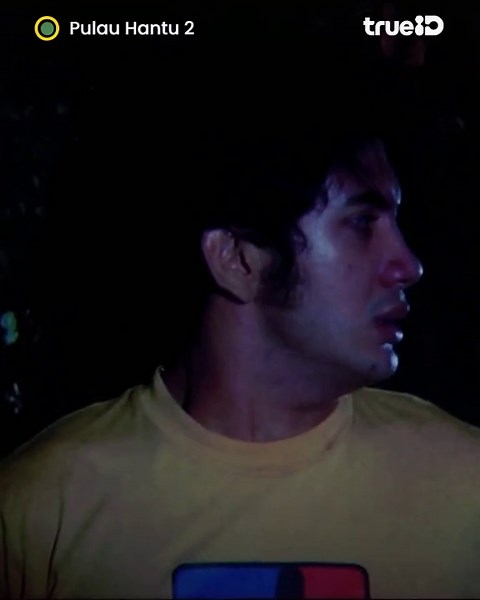 Kuntilanak di Atas Pohon - Pulau Hantu 2 (2008)