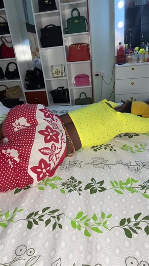 Pipytida officially (@pipytida.officially)’s videos with My Darling by Chella - Chella