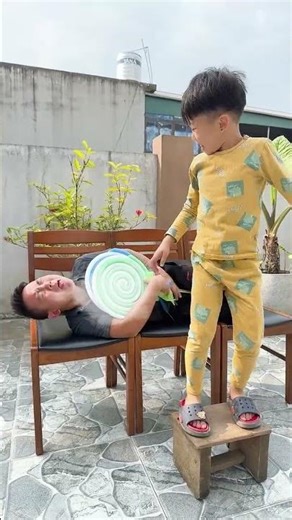 Pranks Dad 🤣😂 Thoc TV