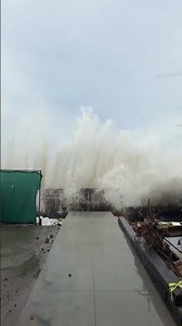 Tropical Storm Rachel SLAMS Into Sea Wall, Floods Southern California Homes #shorts