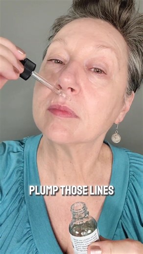 80K views · 559 reactions | Smoker’s lines (sometimes called “straw lips”) — they show up whether you smoked or not. The good news? Softening them is easier than you think.  #Skincare #finelines #liplines #beautytips See top comment for more! | Camille Cowher Mature Beauty Tips & more | Facebook