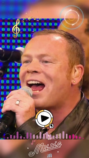Red Red Wine UB40 - 80s Reggae Pop Hit