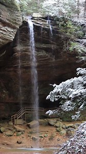 Ash Cave and its waterfall in the snow. Hocking Hills State Park. (12-05-2018) #MyHockingHills #HockingHills | Hocking Hills Photography