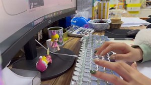 EWEADN Typewriter Keyboard Wireless Mechanical Keyboard, 104 Keys Gradient Color Typewriter Keyboards with White Backlit, Anti-Ghosting, Blue Switch Bluetooth/2.4GHz/Wired Keyboards-Blue