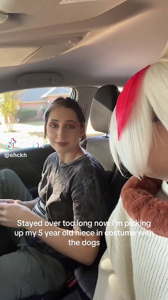 Zazie Cosplay Adventure with Dogs and Niece