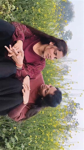 “Kya hasi dil-nasheen ye zamana lage,sang tere ye mausam suhana lage 💖🌸”#youtubeshorts