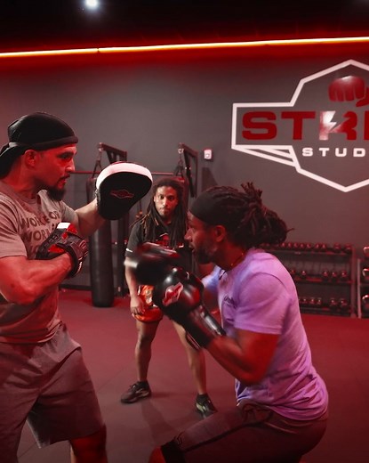 1.9K views | Ready to feel unstoppable? ⚡Get a FREE gym pass on us! With expert coaches and top-tier equipment, Onelife Fitness helps you reach your goals faster. ️ Strength & Cardio Equipment ‍♂️ Pool, Recovery, and Stretch Zones 淪 Spa-Inspired Locker Rooms 律 Group Classes for Every Fitness Level Don’t wait - claim your free pass and get started today! | Onelife Fitness | Facebook