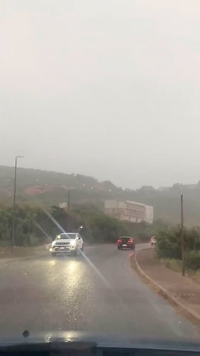 Posted @withregram • @teddevalentino Scarica di fulmini su Bosa Marina-Turas. Essendo un video a rallentatore gli effetti sonori li ho aggiunti io #igersardegna @lanuovasardegna @unionesarda.it @lauralaccabadora @yallerssardegna #lovers_united_sardegna @sardiniaandbeyond #stelle #scattidellasardegna #theub_sardegna #4mori_terraemare #don_in_sardegna #moon_skyclouds #lovers_united_sardegna @sardiniatales @volgooristano @volgosardegna #new_photosardegna #sardegna_earth @sardegna_official #italiait