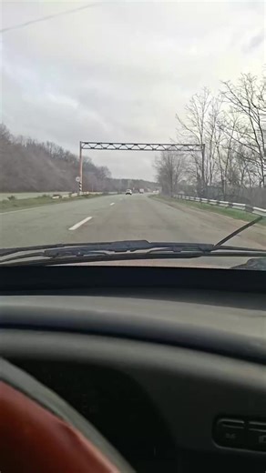 Відео користувача ꧁⪻🖤𝙾𝚕ԑ𝓰🖤⪼꧂ (@oleg_sergeevich_20) з композицією «оригинальный звук - Igor»