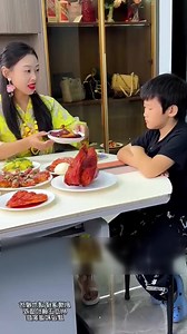 1.4M views · 46K reactions | ¿Cómo puede una nuera tratar tan mal a su suegra? | Yare's Shoes | Facebook