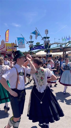 🎉 Münchner Frühlingsfest 2026 🎡📍Munich, Germany 📅 Friday, April 17 – Sunday, May 10, 2026
