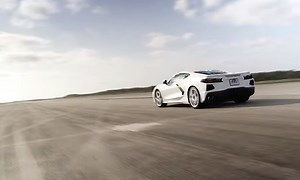 [VIDEO] C8 Corvette Stingray with Z51 Runs Top Speed of 191.7 MPH on the Space Shuttle's Runway - Corvette: Sales, News & Lifestyle