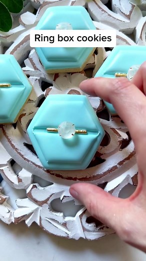 I loooove ring box cookies because everyone always comments on them! I buy the pre-made gems from either Amazon, Hobby Lobby or Wiltons, but you can even make your own! #SugarCookieMarketing #sugarcookies #sugarcookiesoftiktok #cookietok #sugarcookiedecorating