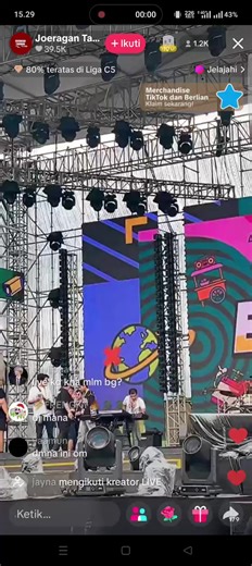 live di batu licin tdi.. 😍😍 Valen di Banjar masin😍😭 pyppppppppp#valen @da7.valen 😍😍indosiar