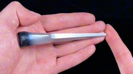 终结者最具压迫感的反派T1000纯享版为您奉上。想问卷调查下，大家喜欢带字幕的测评，还是不带字幕的测评？