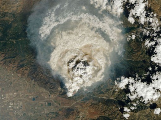 An explosive California wildfire looked like a bomb went off from space here’s what’s happening