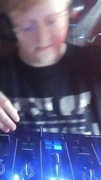 The DJ Trick That Shocked Everyone in the Club 🕺⚡