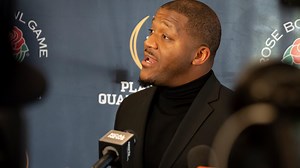 Oregon football legend LaMichael James inducted into Rose Bowl Hall of Fame