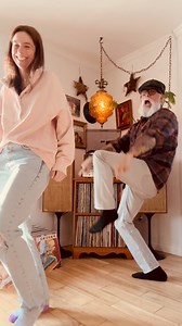 “Happy Hump Day Dance” .#humpday #humpdayvibes #happydance #humpdaydance #happytimes #vinyldancers #janisjoplin #moveover #thevinylloungemtl #vlmtl | The Vinyl Lounge