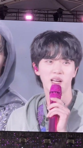 #bts #army Flying kiss from Kim Seokjin 💜