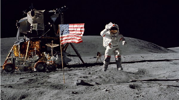 Moon Landing Conspiracy Theories: Could They Be True? Let’s Debunk the Myths