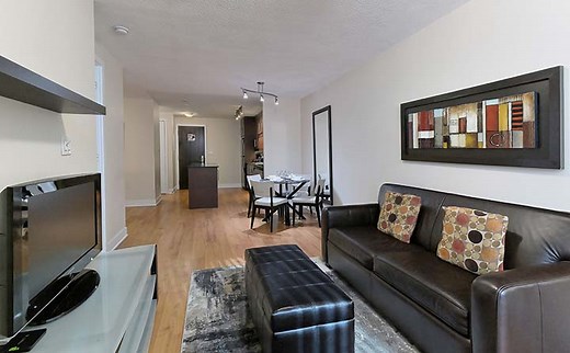 20 Blue Jays Way short term rental downtown Toronto | DelSuites