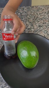 put coca cola on an avocado and thank you forever | Tips and Tricks