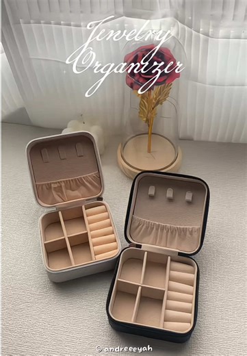 Stylish Jewelry Box Organizer for Your Accessories
