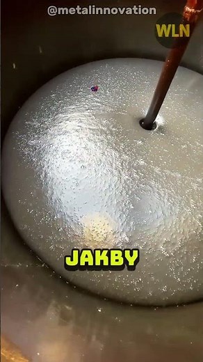 Why does this liquid foam so much? 🤔