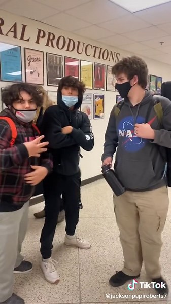 We valid over here on the norf side 💯‼️😹