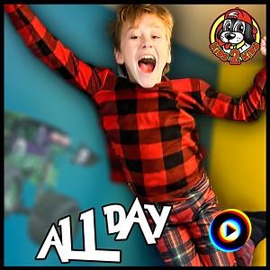 MINI Mystery Monster Jam MONSTER TRUCK SUPER COMPILATION (Racing, Freestyle Arena & Treadmill Race) by Kids2Kids