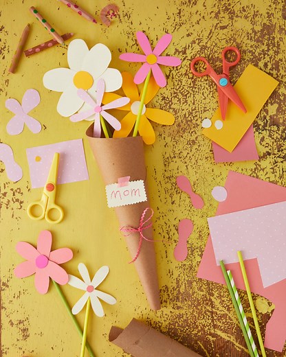 20 Gorgeous DIY Paper Flowers You Can Craft in an Afternoon