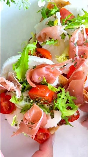 Toasts au Jambon Cru, Tomates Cerises et Confiture de Figues 🍀