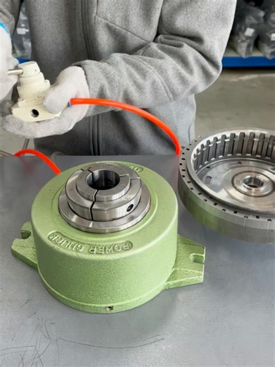 Understanding Fixed Pneumatic Chucks in CNC Machining