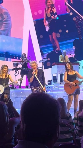 Forever Young, Rod Stewart, Caesar’s Palace, Las Vegas, June 6, 2026.