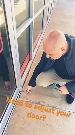 How to adjust a pivot hinge