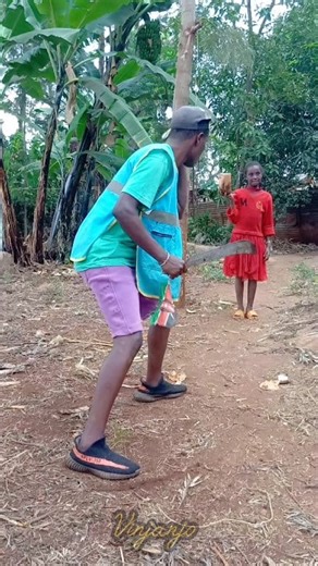 New bee😂😂 | Amusing Escape