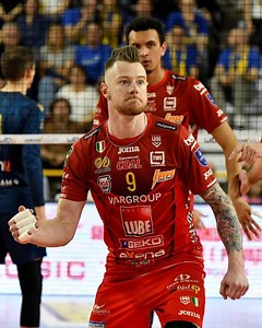 133K views · 3.8K reactions | Game 4 winner is Volley Lube 勞! After losing the first 2 matches, Ivan Zaytsev & team have tied the Best Of 5 series  Rok Mozic & Verona Volley. ⏰ Game 5 Finale is on April 8 at 4pm GMT.  Watch the matches live on VBTV.  #Volleyball #Pallavolo | Volleyball World | Facebook