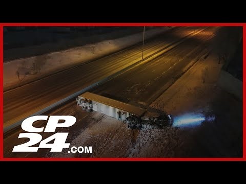 Multi-vehicle crash shuts down stretch of Hwy. 401 eastbound