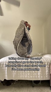 One towel, endless uses... ✨Decorative wall hanging ✨Sand-free beach towel ✨Cozy throw ✨Stylish scarf ✨Lightweight yoga towel | Sand Cloud