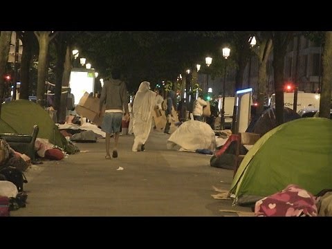Migrant Crisis: Is the Street a Necessary Passageway for Asylum Seekers in Paris?