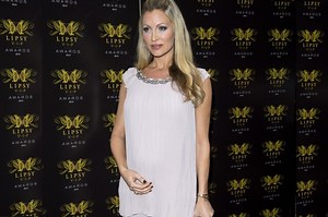 La top model Caprice Bourret avrà due figli a distanza di un mese
