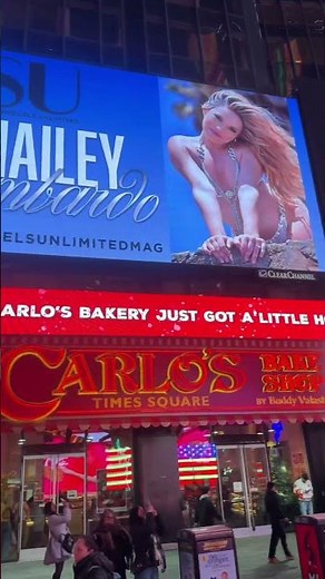 Times Square New York City 🗽🌃 | The Heart of Manhattan NYC