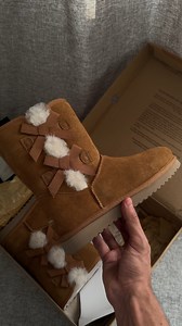 ✨ Cozy. Classic. Effortlessly chic. Step into comfort this winter with UGG boots — now at Runner 🖤👢 | Runner Egypt