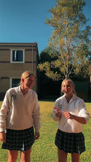 Ignore our teacher 🤗🤗@T-Lee