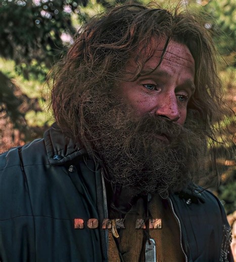 “He was stuck inside the Jumanji game for 26 years”| Headlights (feat. KIDDO) Jumanji 1995